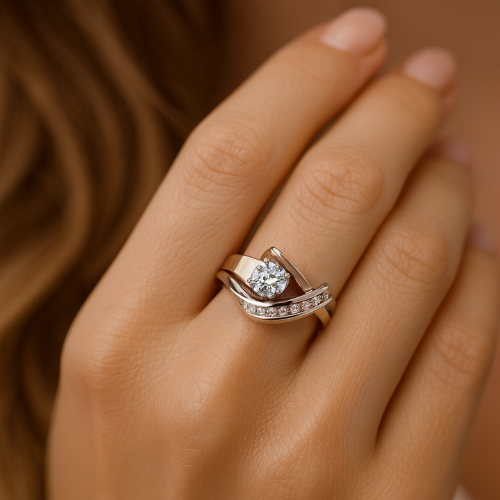 Carla | Asymmetrische Vintage Ring van Goud en Zilver met Zirkonia