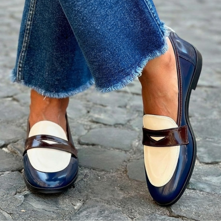 Claudia™ | Contrast mocassins