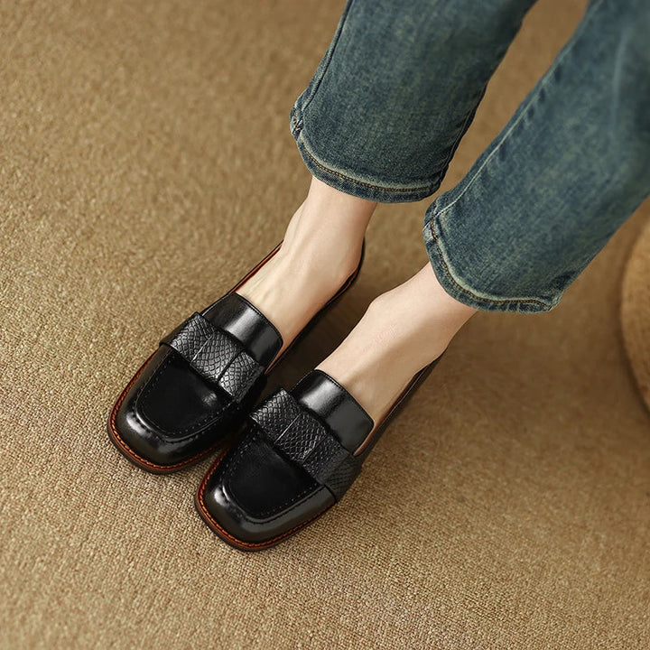 Loafers Contessa met Knoop