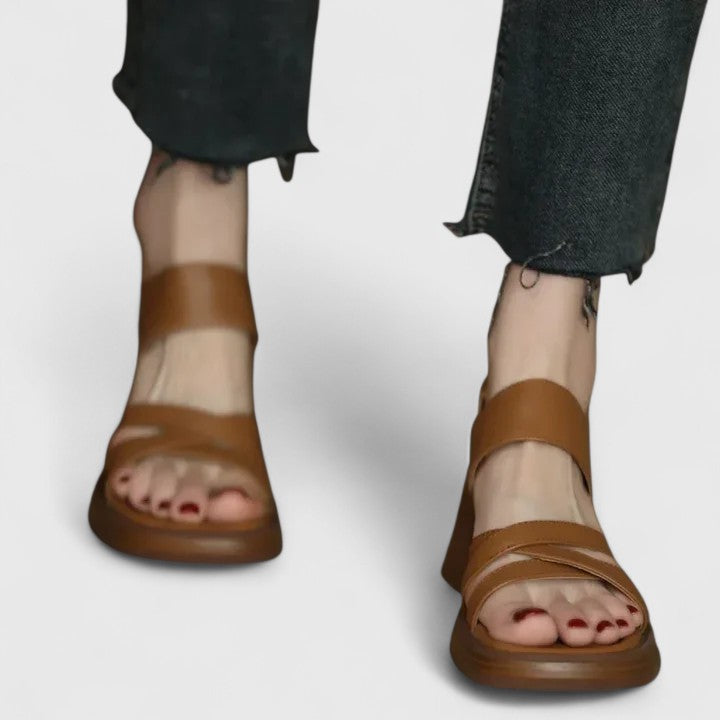 Celeste - Sandalen croisées elegante