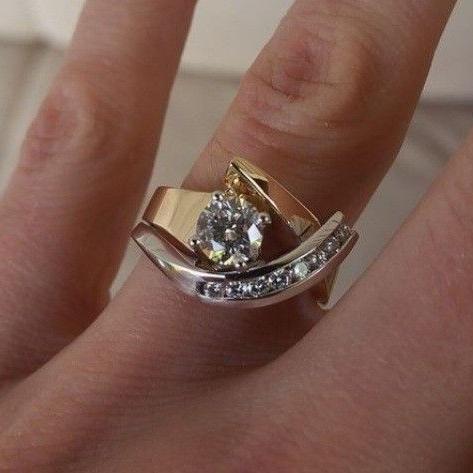 Carla | Asymmetrische Vintage Ring van Goud en Zilver met Zirkonia